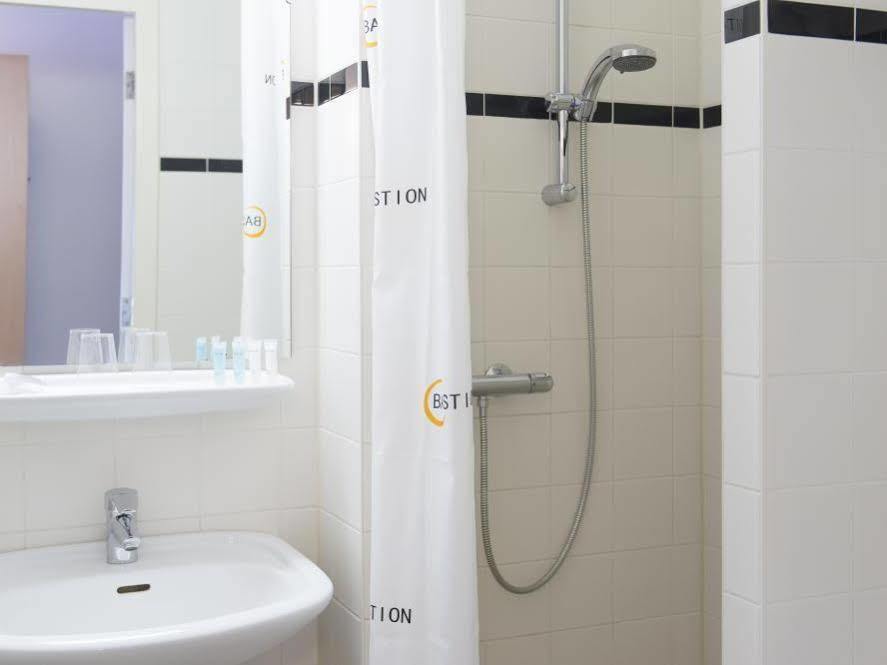 Bastion Hotel Leiden Voorschoten מראה חיצוני תמונה